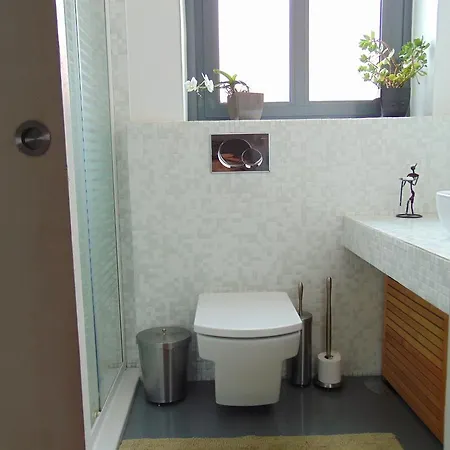 Minimalist House T3 Porto